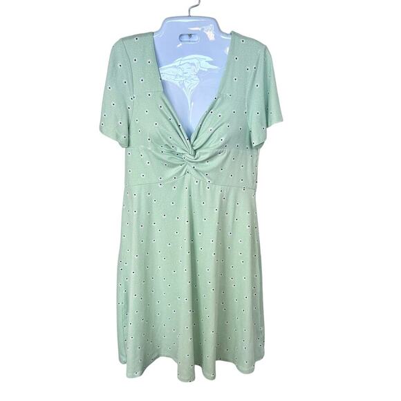 BP Nordstrom Small Green Polka Dot Daisy Flowers Twist Front Mini Dress Sz M - Picture 2 of 11